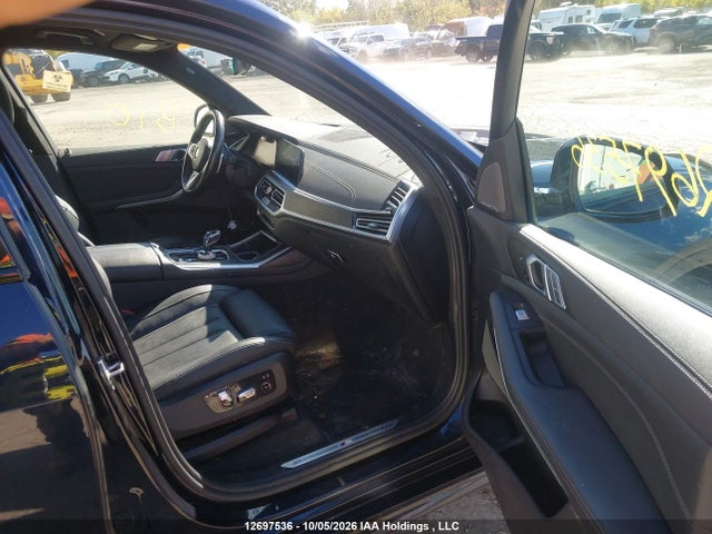 Продажа на аукционе авто 2022 Bmw X7 Xdrive40i, vin: 5UXCW2C0XN9L86043, номер лота: 12697536