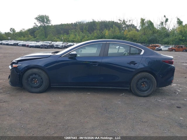 JM1BPACM7R1705250 Mazda Mazda3 Gs