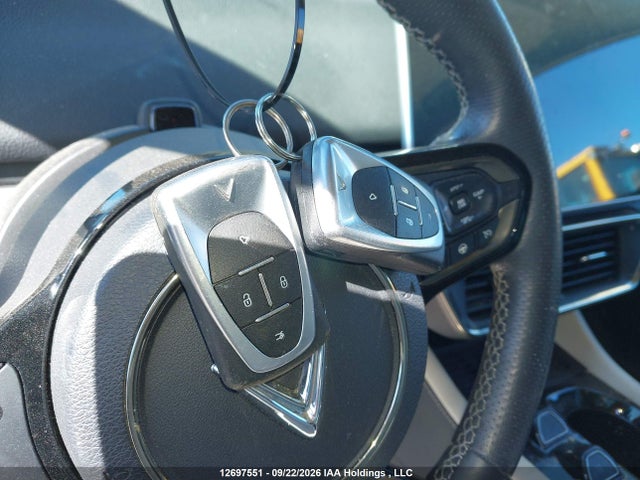 2023 Vinfast Trading And Vf 8 Plus მანქანა იყიდება აუქციონზე, vin: RLLV1AFA3PH003808, აუქციონის ნომერი: 12697551