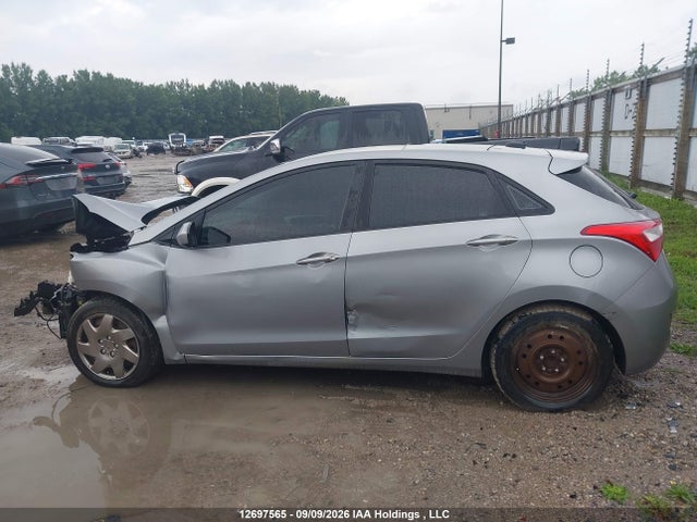 Продаж на аукціоні авто 2013 Hyundai Elantra Gt Gls, vin: KMHD35LE0DU128651, номер лоту: 12697565