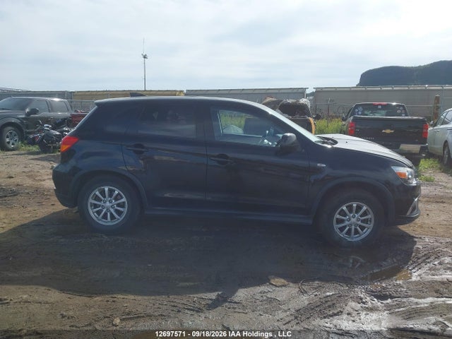 Mitsubishi RVR 2018 JA4AJ3AUXJU602879 Image 14