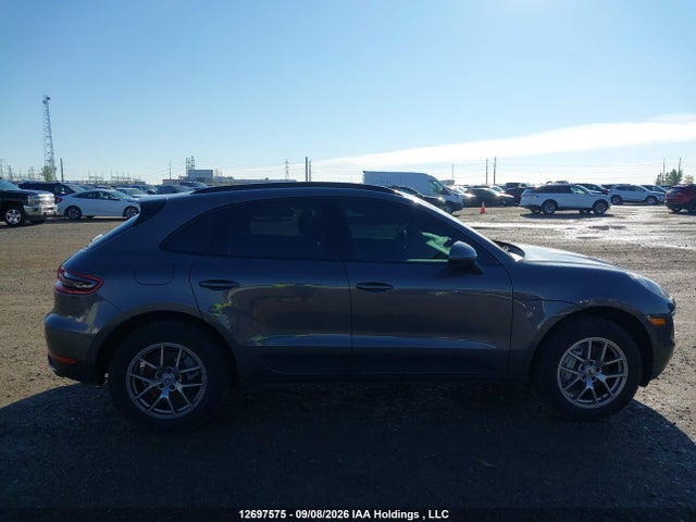 WP1AB2A5XFLB43676 Porsche MACAN S