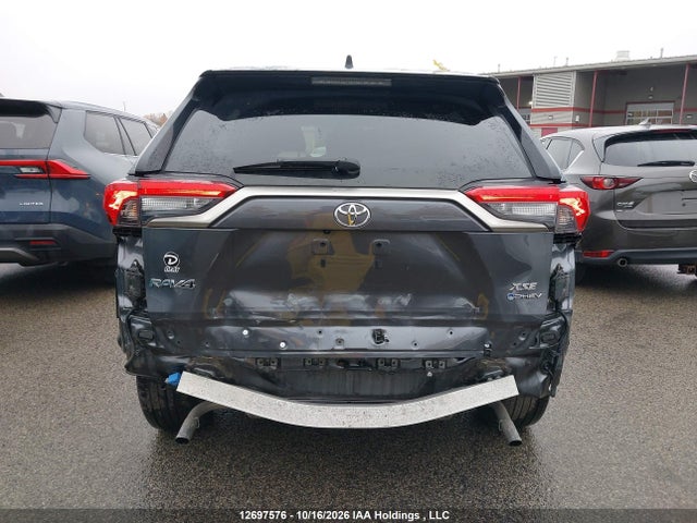 Toyota RAV4 XSE 2025 JTMGB3FV8SD235061 Image 17