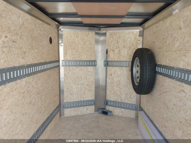 12697584 :رقم المزاد ، 5JWY10816RM119068 vin ، 2024 Iti Yxev Novae مزاد بيع
