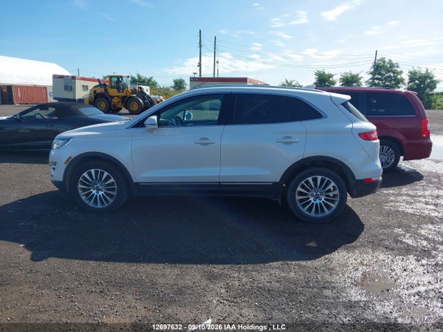 12697632 :رقم المزاد ، 5LMCJ3D92HUL56533 vin ، 2017 Lincoln Mkc Reserve مزاد بيع