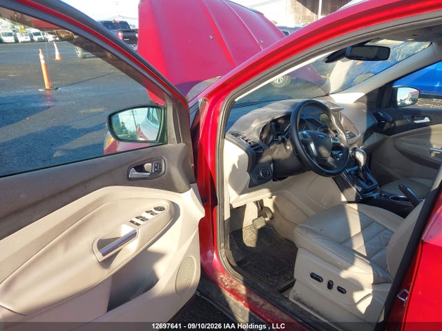 2015 Ford Escape Titanium მანქანა იყიდება აუქციონზე, vin: 1FMCU9J99FUC49168, აუქციონის ნომერი: 12697641