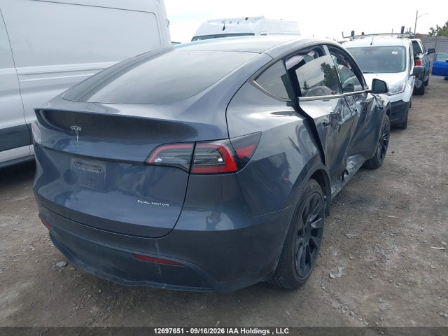Tesla Model Y Long Range 2023 7SAYGDEE6PF774844 Image 4