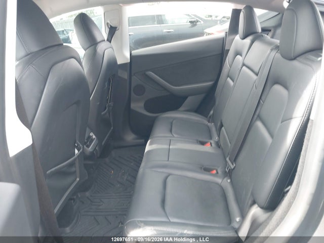 Tesla Model Y Long Range 2023 7SAYGDEE6PF774844 Image 8