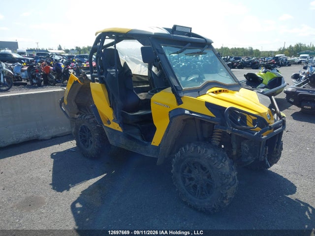 12697669 :رقم المزاد ، 3JBKGCP1XBJ000418 vin ، 2011 Can-am Commander 1000 Dps مزاد بيع