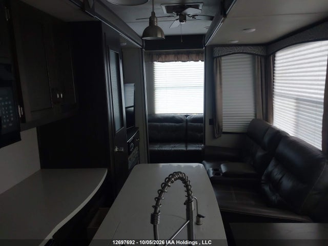 Keystone keystone 2018 4YDT40L24JW160313 Image 5