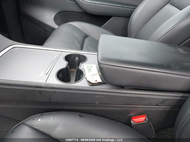 Tesla Model Y Long Range 2024 LRWYGDEEXRC640820 Image 11