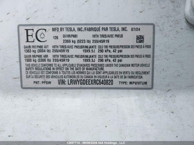 Tesla Model Y Long Range 2024 LRWYGDEEXRC640820 Image 19