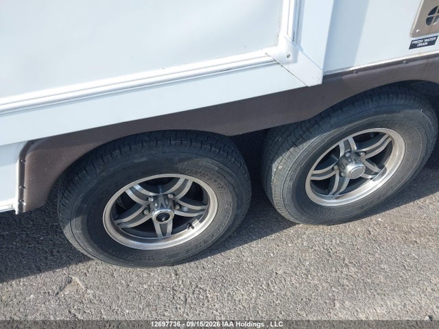 Flagstaff Micro-lite 2014 4X4TFLA22ED128392 Image 10