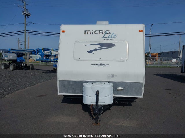 Flagstaff Micro-lite 2014 4X4TFLA22ED128392 Image 11