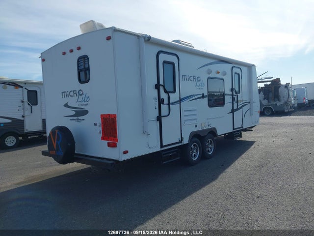 Flagstaff Micro-lite 2014 4X4TFLA22ED128392 Image 4