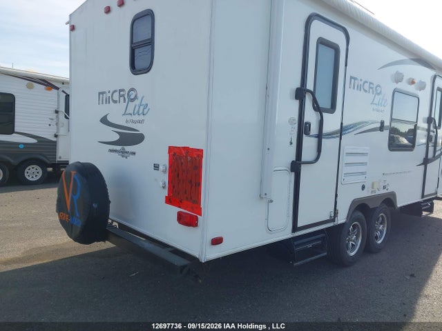 Flagstaff Micro-lite 2014 4X4TFLA22ED128392 Image 6