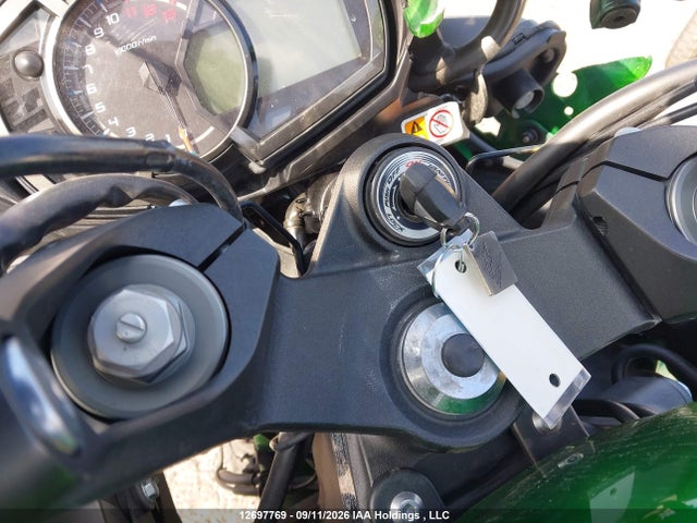 JKAZXCW1XKA022941 Kawasaki Zx1000 W