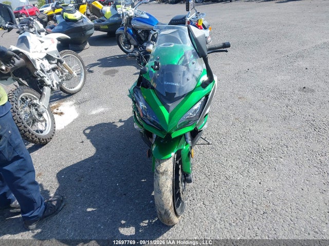 JKAZXCW1XKA022941 Kawasaki Zx1000 W