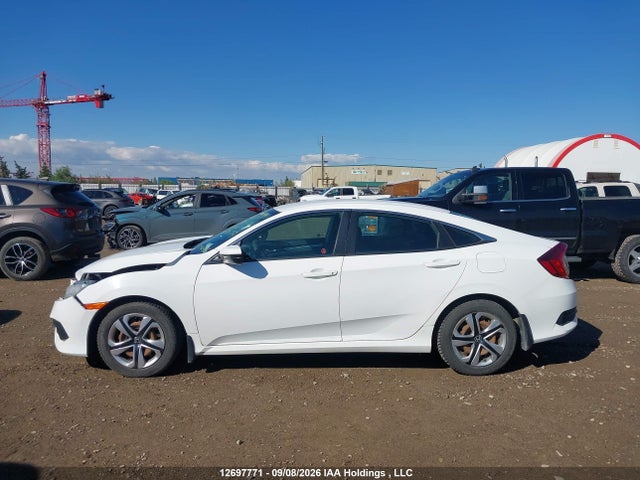 Продажа на аукционе авто 2018 Honda Civic Lx, vin: 2HGFC2F5XJH026023, номер лота: 12697771