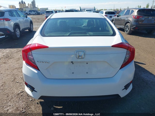 Продажа на аукционе авто 2018 Honda Civic Lx, vin: 2HGFC2F5XJH026023, номер лота: 12697771