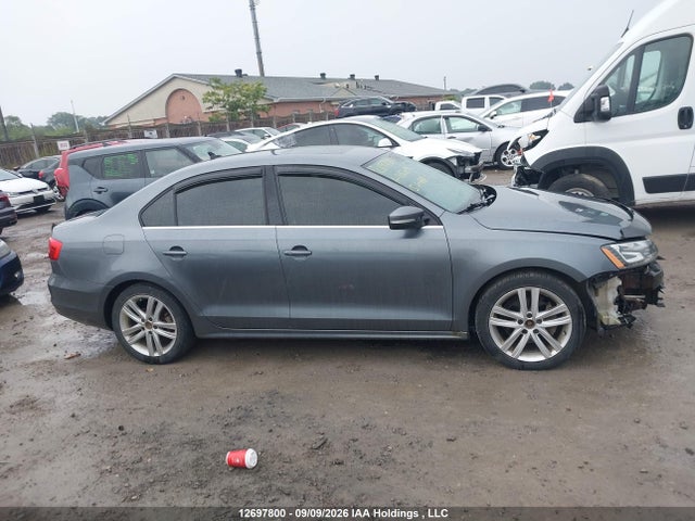 2015 Volkswagen Jetta 2.0 Tdi Highline მანქანა იყიდება აუქციონზე, vin: 3VWLA7AJ0FM218209, აუქციონის ნომერი: 12697800