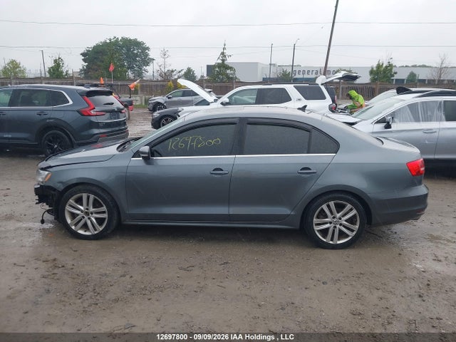 2015 Volkswagen Jetta 2.0 Tdi Highline მანქანა იყიდება აუქციონზე, vin: 3VWLA7AJ0FM218209, აუქციონის ნომერი: 12697800
