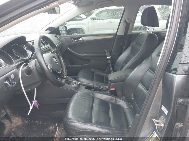 2015 Volkswagen Jetta 2.0 Tdi Highline მანქანა იყიდება აუქციონზე, vin: 3VWLA7AJ0FM218209, აუქციონის ნომერი: 12697800
