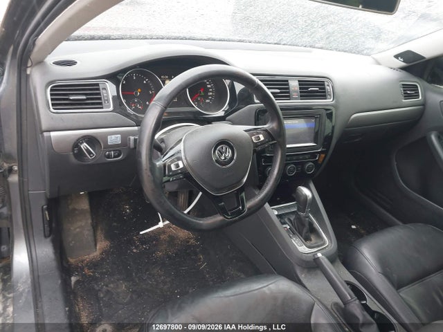 2015 Volkswagen Jetta 2.0 Tdi Highline მანქანა იყიდება აუქციონზე, vin: 3VWLA7AJ0FM218209, აუქციონის ნომერი: 12697800