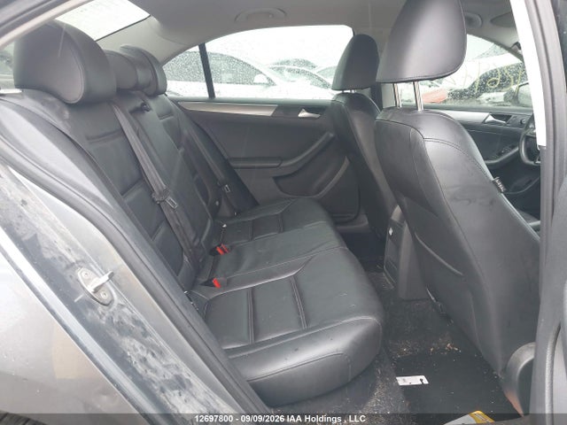 2015 Volkswagen Jetta 2.0 Tdi Highline მანქანა იყიდება აუქციონზე, vin: 3VWLA7AJ0FM218209, აუქციონის ნომერი: 12697800