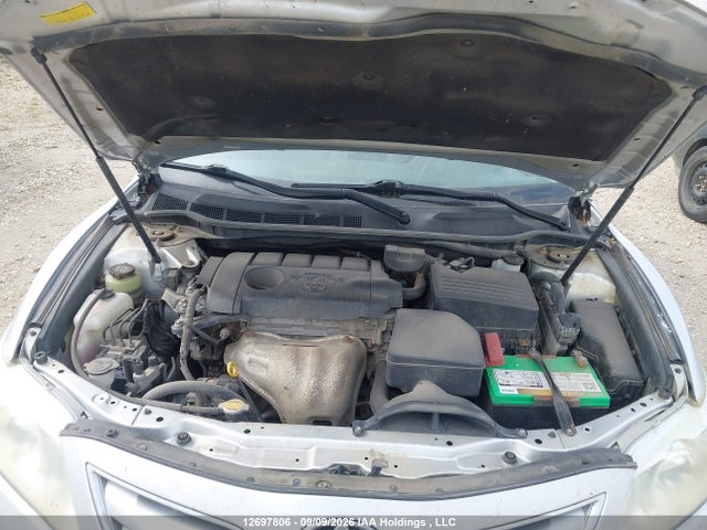 12697806 :رقم المزاد ، 4T1BF3EK3BU191570 vin ، 2011 Toyota Camry Le مزاد بيع