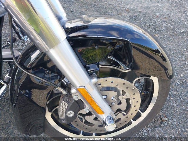 Продажа на аукционе авто 2011 Harley-davidson Flhx, vin: 1HD1KB412BB652010, номер лота: 12697807