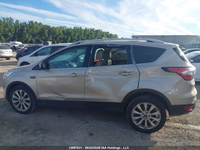 Ford Escape Titanium 2017 1FMCU9J96HUE60864 Image 14