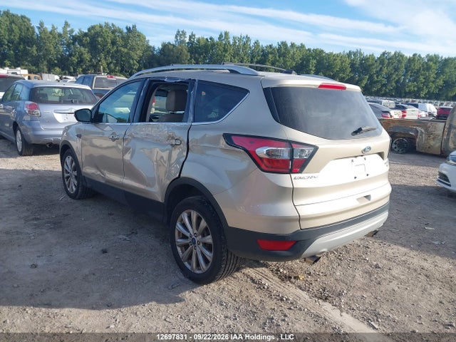Ford Escape Titanium 2017 1FMCU9J96HUE60864 Image 3