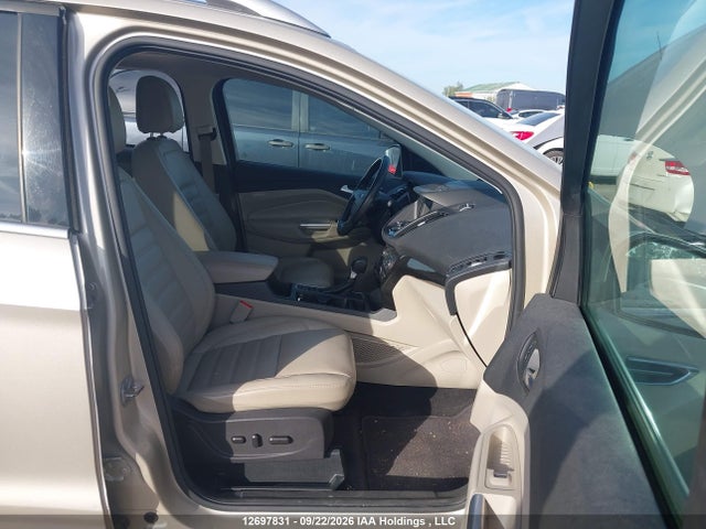 Ford Escape Titanium 2017 1FMCU9J96HUE60864 Image 5
