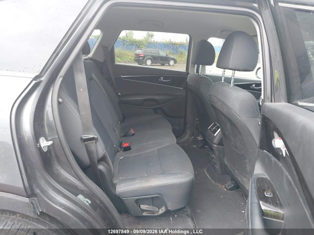 Продажа на аукционе авто 2019 Kia Sorento 2.4l Lx, vin: 5XYPG4A36KG469648, номер лота: 12697849