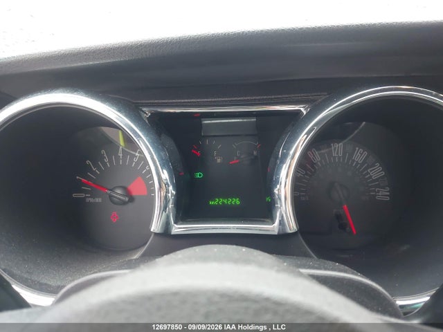 2005 Ford Mustang Gt მანქანა იყიდება აუქციონზე, vin: 1ZVFT82H155118603, აუქციონის ნომერი: 12697850