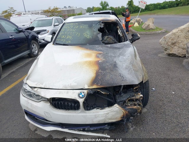 BMW 330i Xdrive 2018 WBA8D9C57JA013873 Image 11