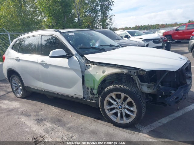 BMW X1 2015 WBAVL1C52FVY28229 Image 14