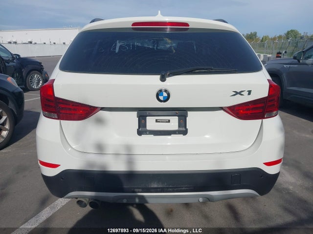BMW X1 2015 WBAVL1C52FVY28229 Image 17