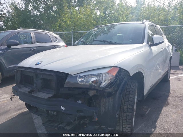BMW X1 2015 WBAVL1C52FVY28229 Image 2