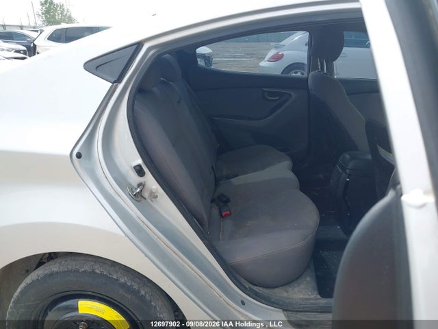 Продажа на аукционе авто 2015 Hyundai Elantra L, vin: 5NPDH4AE5FH628739, номер лота: 12697902