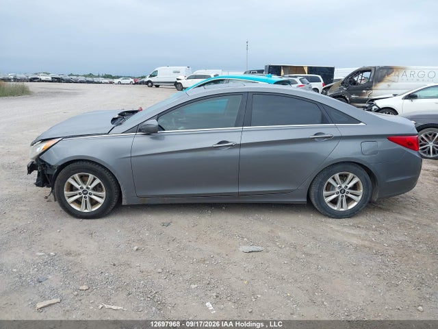 Продажа на аукционе авто 2013 Hyundai Sonata Gls, vin: 5NPEB4ACXDH715103, номер лота: 12697968