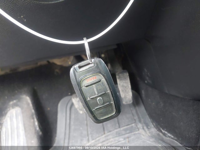 Auction sale of the 2020 Chrysler Pacifica Hybrid Touring, vin: 2C4RC1H7XLR217636, lot number: 12697995