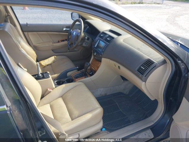 12697999 :رقم المزاد ، JHMCM56724C005089 vin ، 2004 Honda Accord 2.4 Ex مزاد بيع