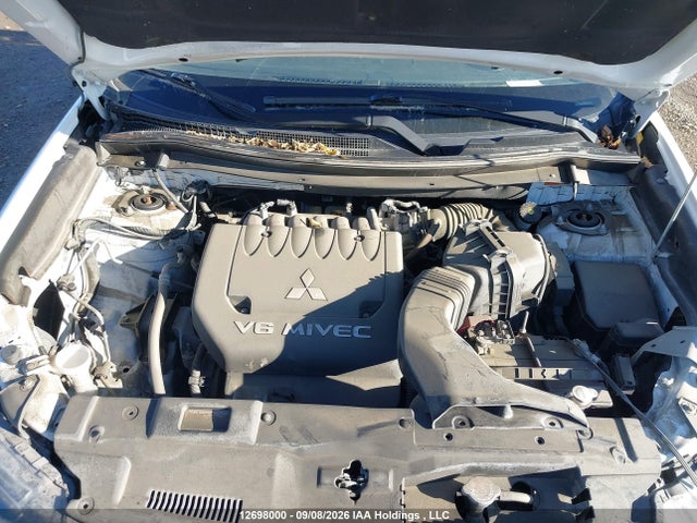 Mitsubishi OUTLANDER GT 2018 JA4JZ4AX2JZ608364 Image 10