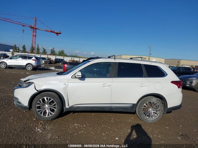 Mitsubishi OUTLANDER GT 2018 JA4JZ4AX2JZ608364 Image 13