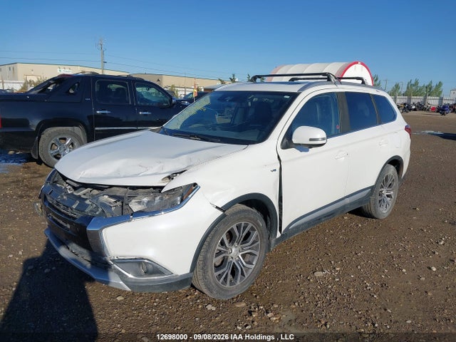 Mitsubishi OUTLANDER GT 2018 JA4JZ4AX2JZ608364 Image 2