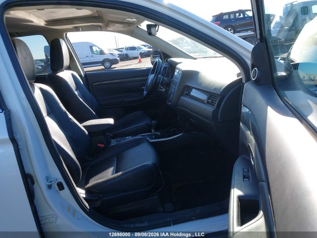 Mitsubishi OUTLANDER GT 2018 JA4JZ4AX2JZ608364 Image 5