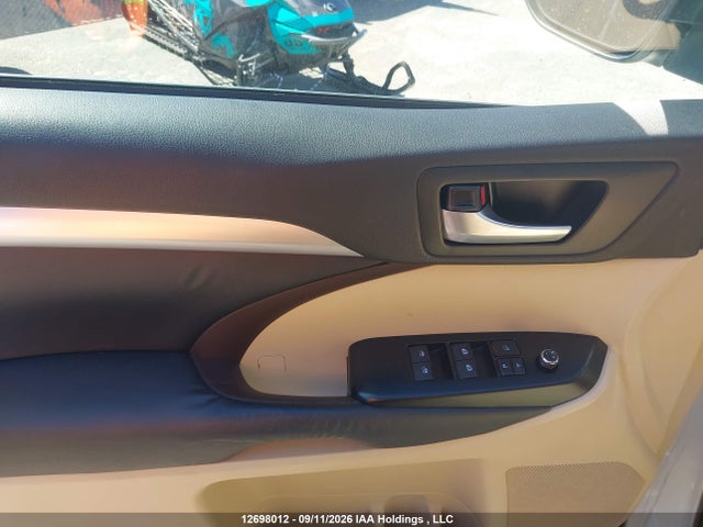 Toyota Highlander Xle 2014 5TDJKRFH3ES024877 Image 18