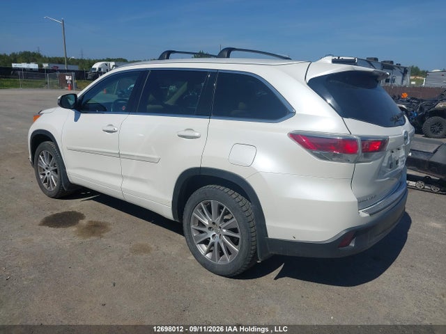 Toyota Highlander Xle 2014 5TDJKRFH3ES024877 Image 3